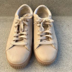 Suede Gum Sole Platform Sneaker